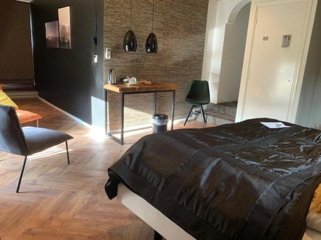 Herberg Restaurant 't Zwaantje Mook Bagian luar foto